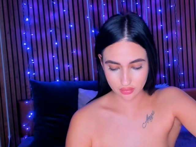 CamillaParis live cam on BongaCams