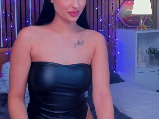 CamillaParis live cam on BongaCams