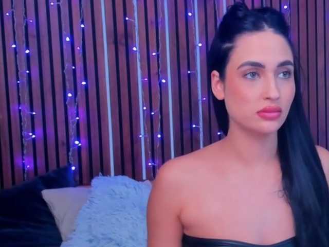 CamillaParis live cam on BongaCams