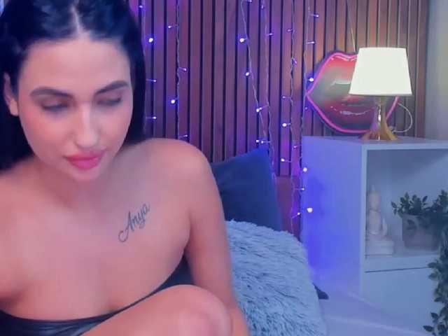 CamillaParis live cam on BongaCams