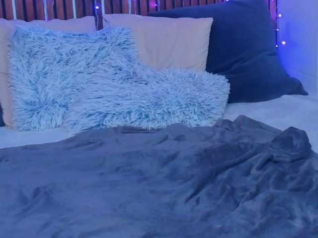 CamillaParis live cam on BongaCams