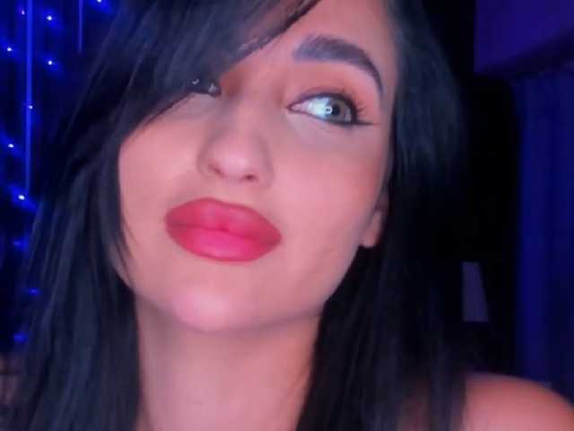 CamillaParis live cam on BongaCams