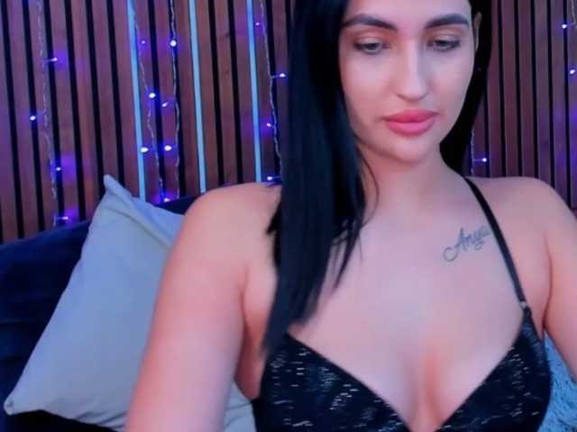 CamillaParis live cam on BongaCams