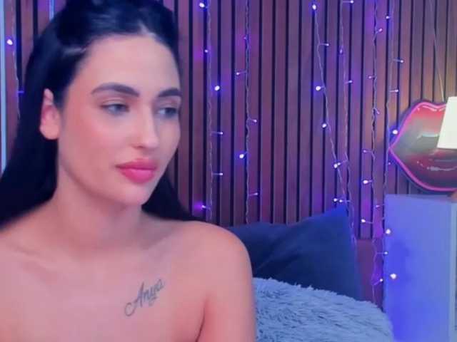 CamillaParis live cam on BongaCams