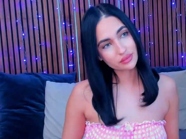 CamillaParis live cam on BongaCams