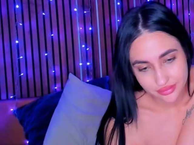 CamillaParis live cam on BongaCams