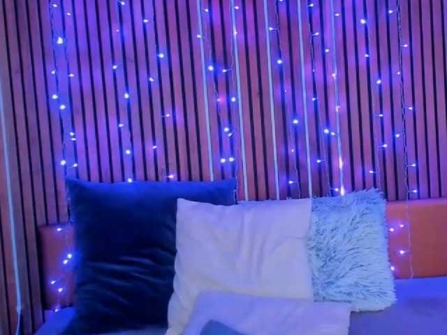 CamillaParis live cam on BongaCams