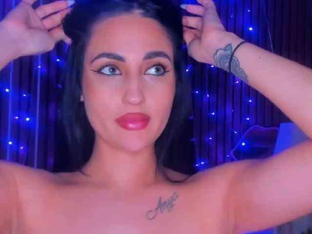 CamillaParis webcam