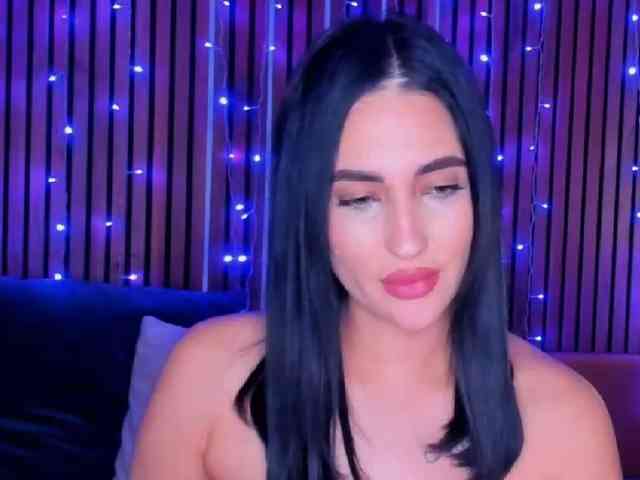 CamillaParis webcam