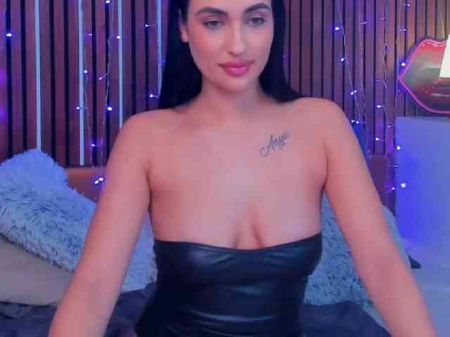 CamillaParis webcam