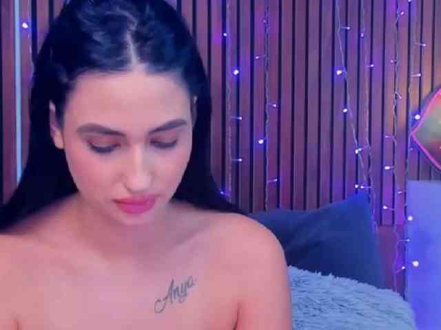 CamillaParis webcam