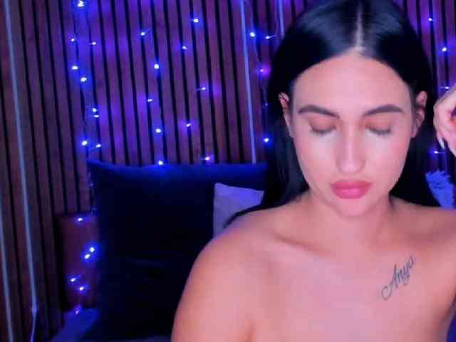 CamillaParis webcam