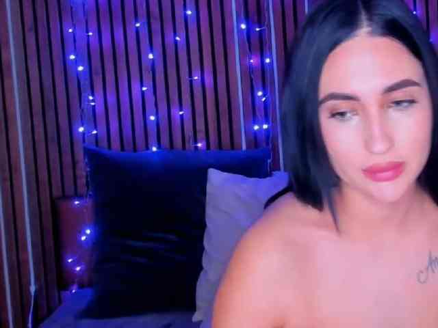 CamillaParis webcam