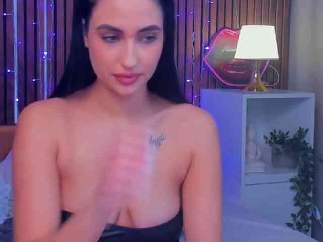 CamillaParis webcam