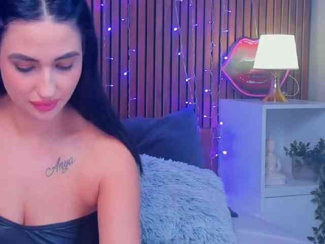 CamillaParis webcam
