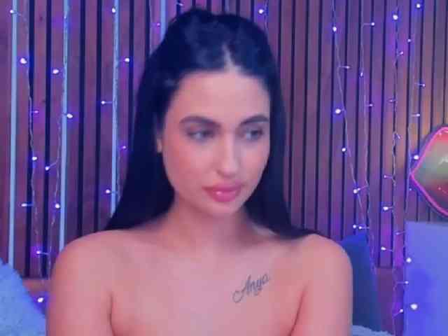 CamillaParis webcam