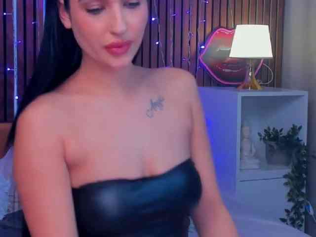 CamillaParis webcam