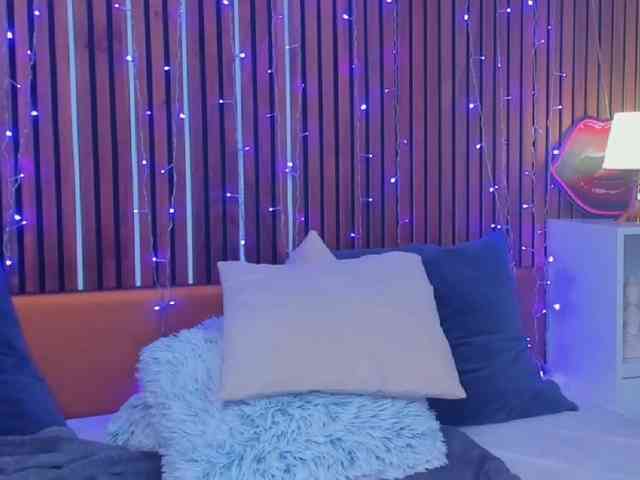 CamillaParis webcam
