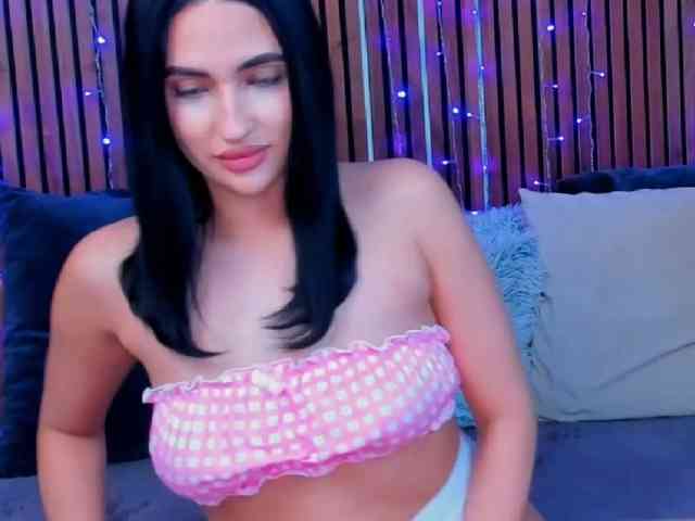 CamillaParis webcam