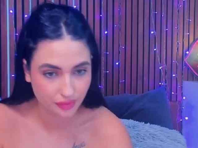 CamillaParis webcam