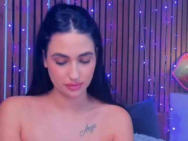 CamillaParis webcam