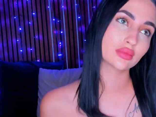 CamillaParis webcam