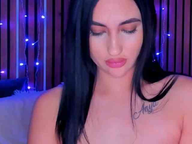 CamillaParis webcam