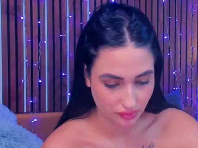 CamillaParis webcam