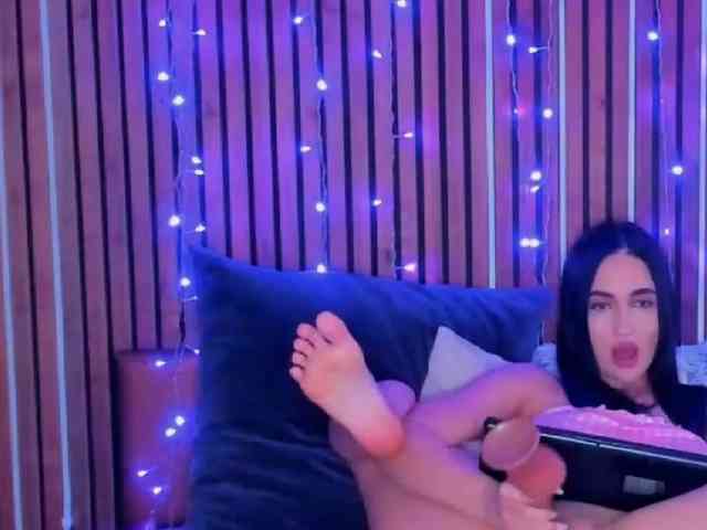 CamillaParis webcam
