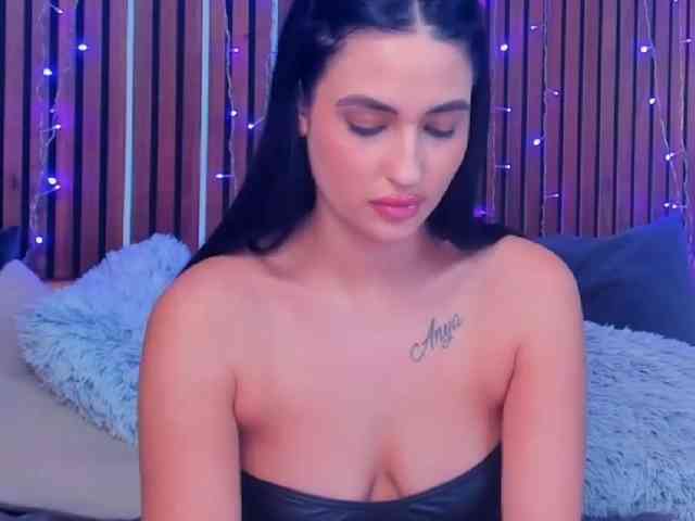 CamillaParis webcam