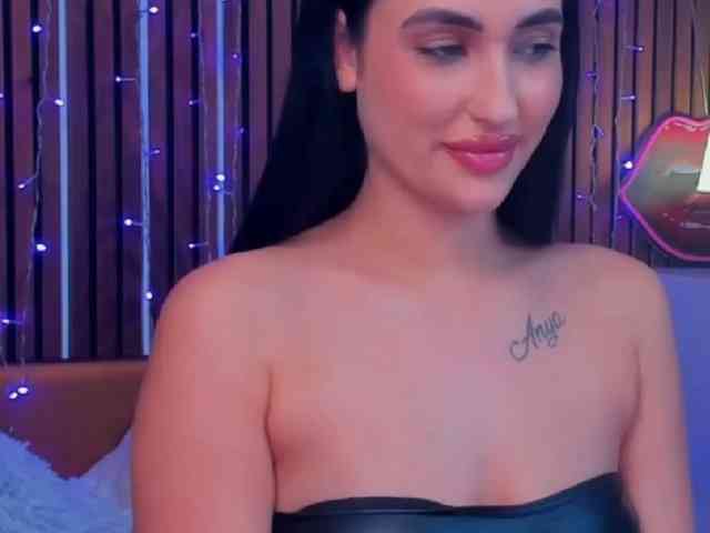 CamillaParis webcam