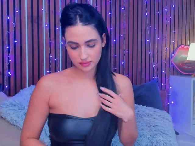 CamillaParis webcam