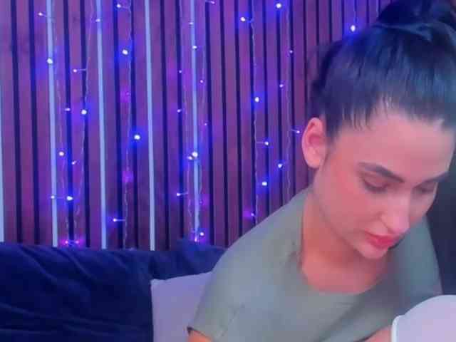 CamillaParis webcam