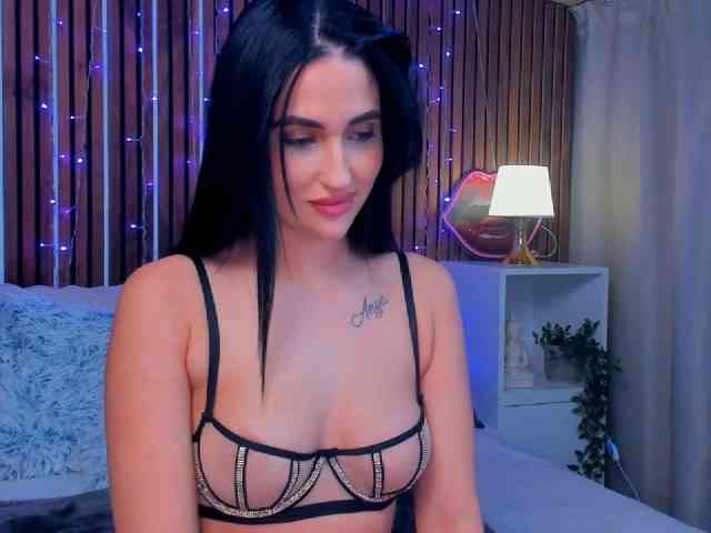 CamillaParis webcam