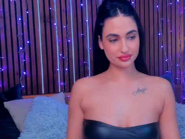 CamillaParis webcam