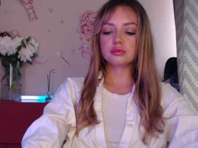 Model: StefieNight