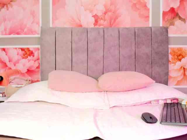 Valery-Trans Sex Cam Show
