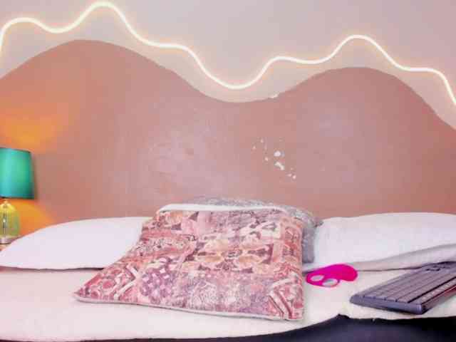 Valery-Trans Sex Cam Show