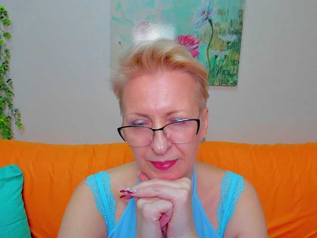 iamyourdream89's BongaCams show and profile