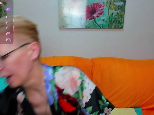 iamyourdream89 live cam on BongaCams