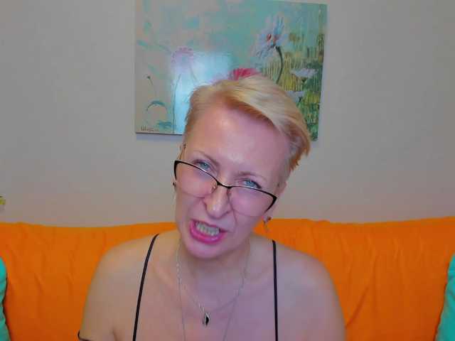 iamyourdream89's BongaCams show and profile