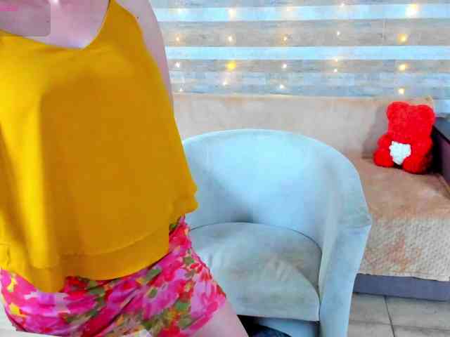 SusanSmite webcam