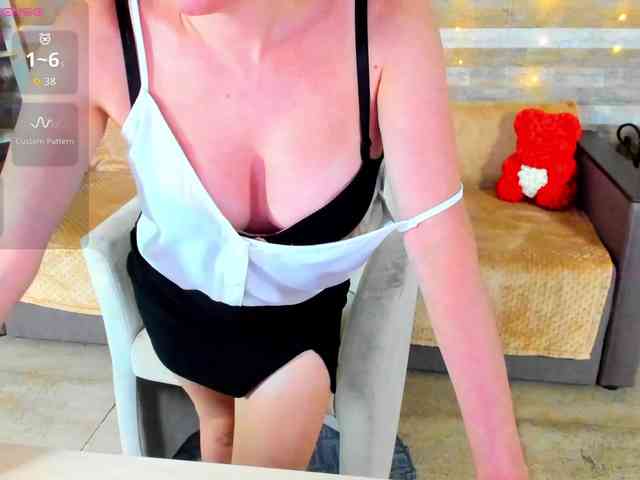 SusanSmite webcam