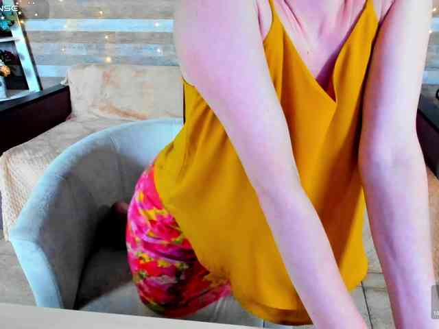 SusanSmite webcam