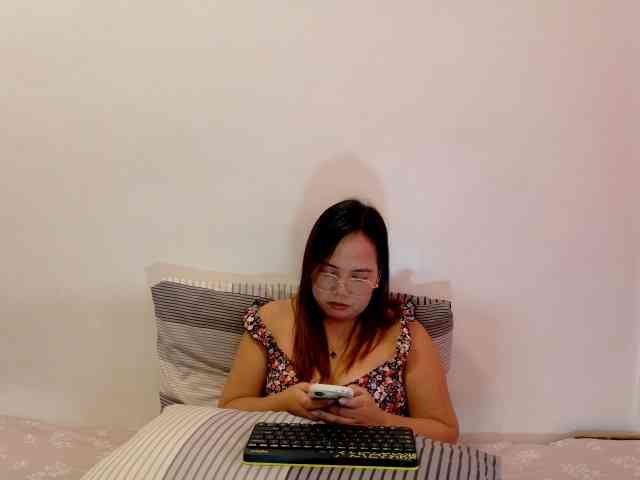 Kristel17 webcam
