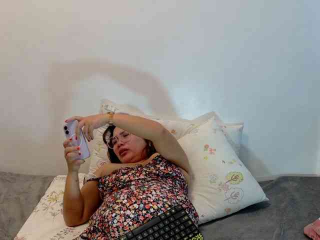 Kristel17 webcam