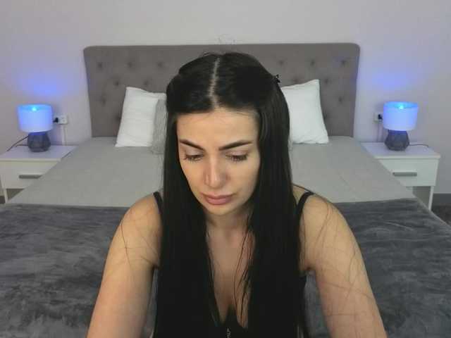 ArielGemme's BongaCams show and profile