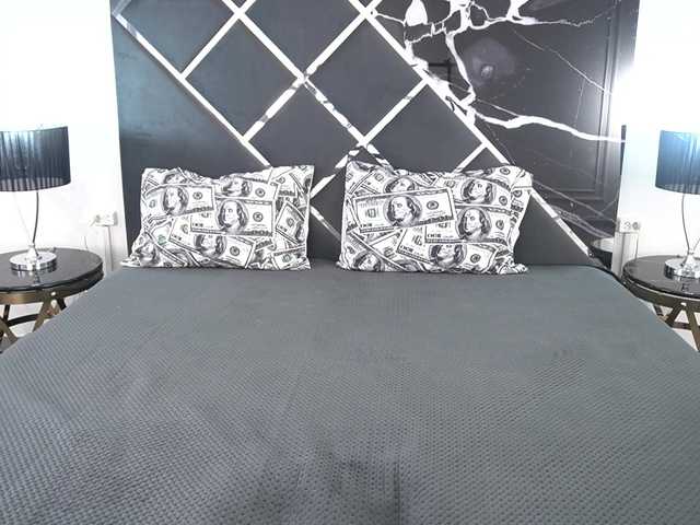 ArielGemme live cam on BongaCams