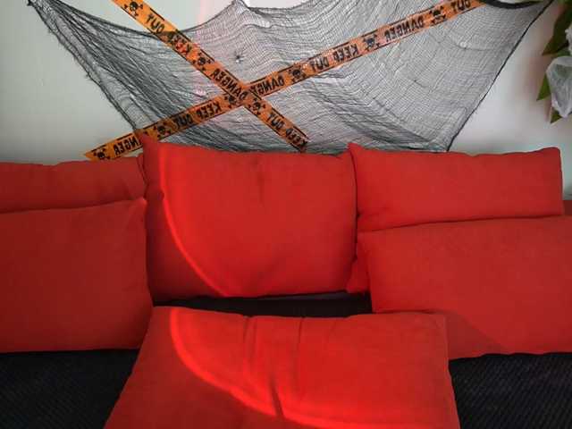 ArielGemme live cam on BongaCams