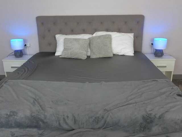 ArielGemme's BongaCams show and profile